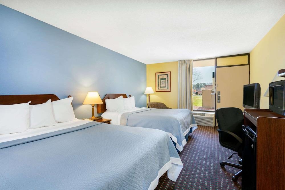 Days Inn by Wyndham Mocksville