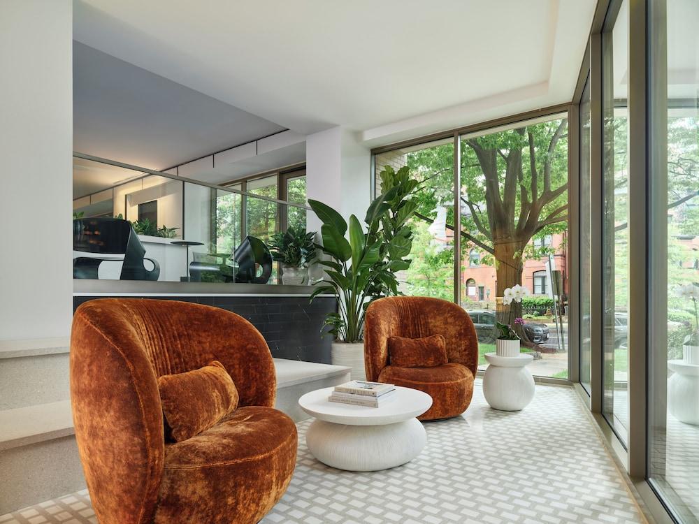 Hotel AKA Washington Circle