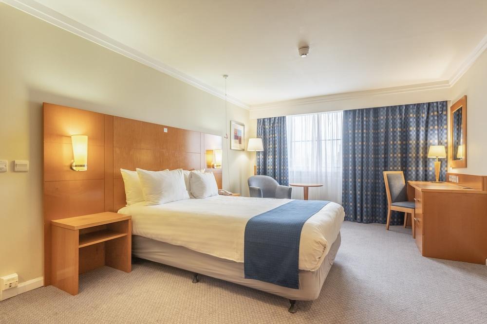 Holiday Inn London - Sutton by IHG