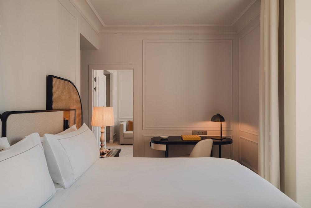 Carlton Cannes, a Regent Hotel