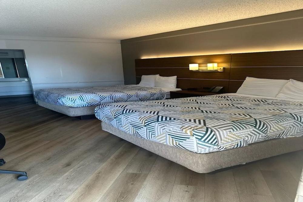 Motel 6 Phoenix, AZ - Midtown