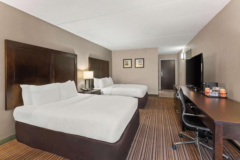 Comfort Inn Lehigh Valley West - Allentown