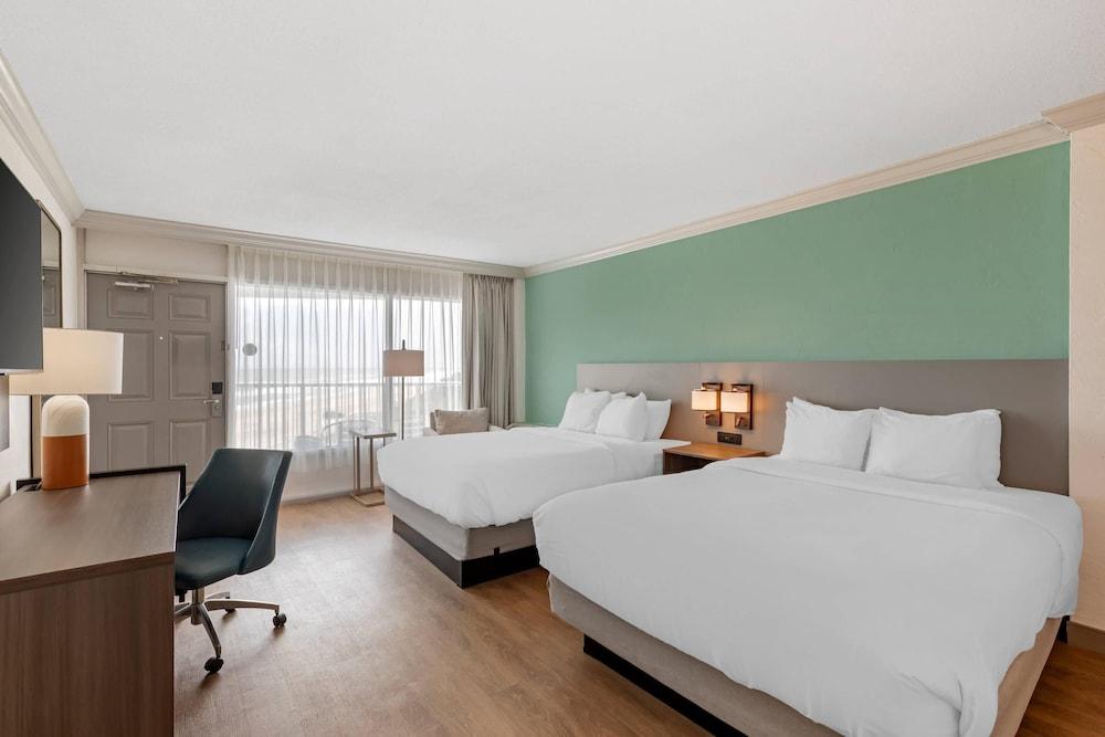 Comfort Inn & Suites Ormond Beach Oceanfront