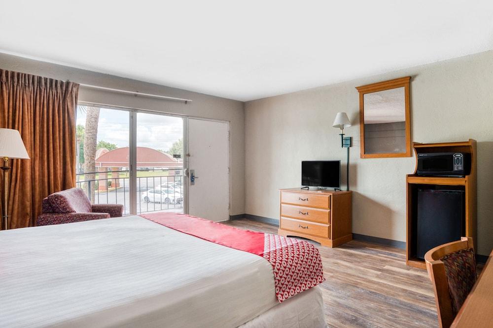 OYO Hotel Mustang Silverspring FL