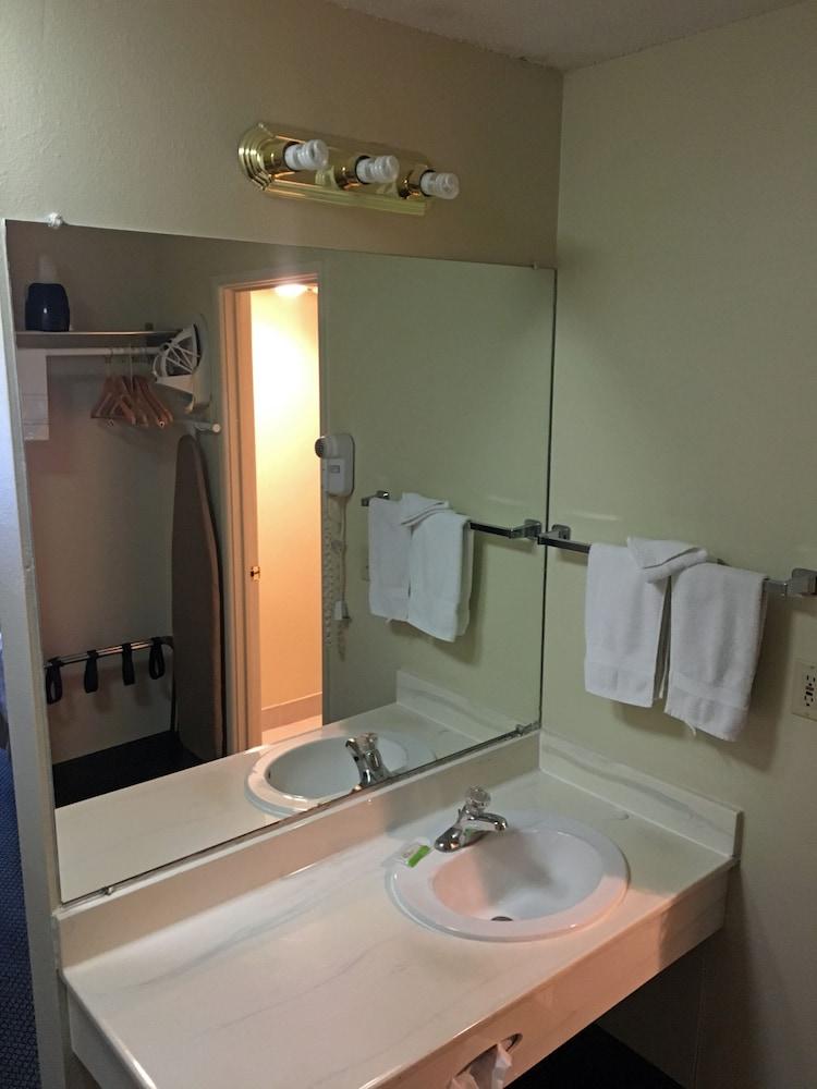 FairBridge Extended Stay – a Kitchenette Hotel