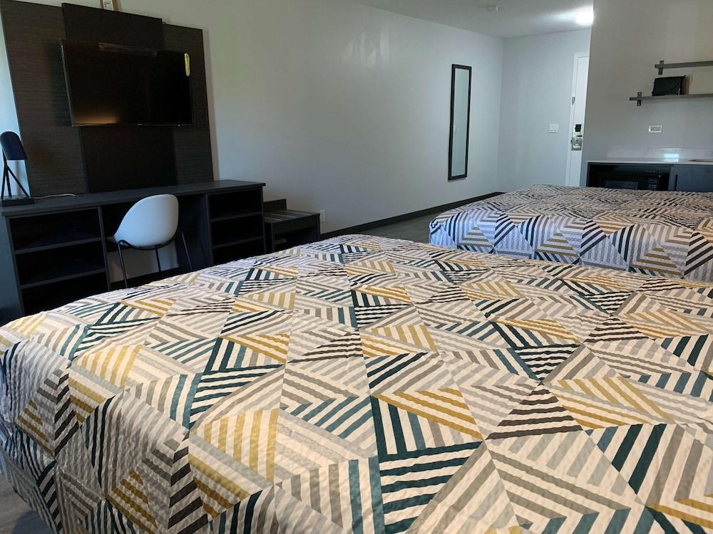 Motel 6 Rockford, IL