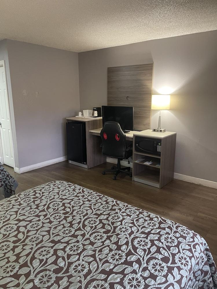 Blue Spring Inn Orange City