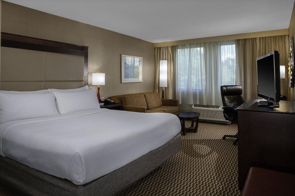 Crowne Plaza Boston - Woburn by IHG
