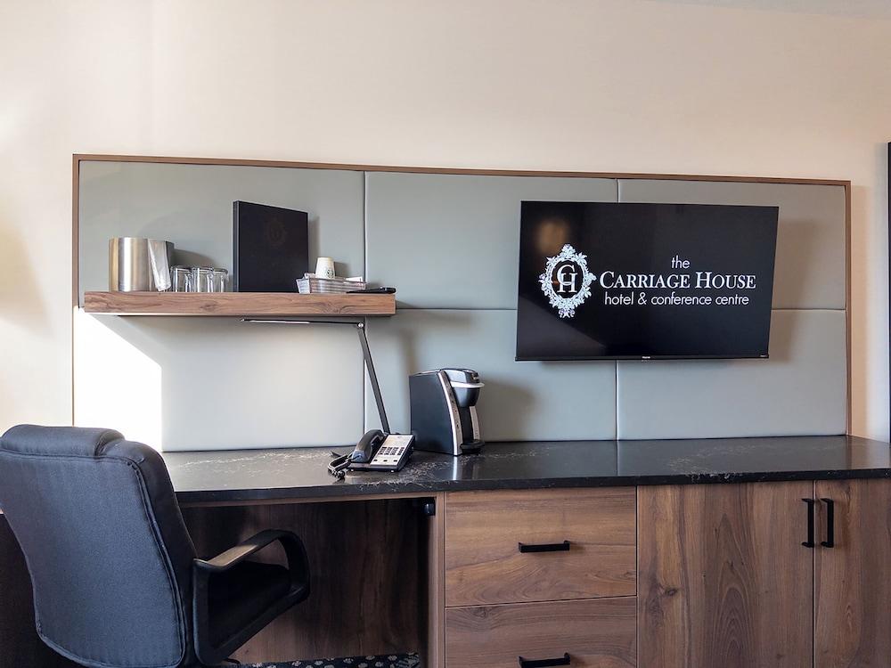 Carriage House Hotel & Conference Centre