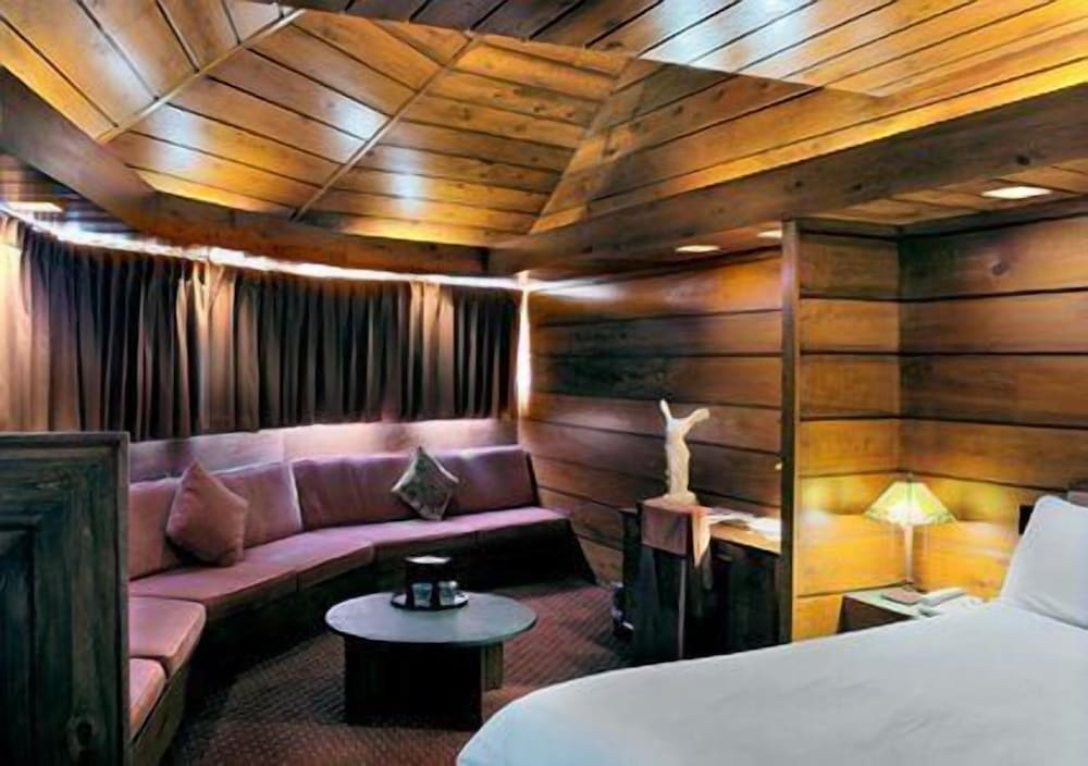 Inn at the Mill, an Ascend Collection Hotel