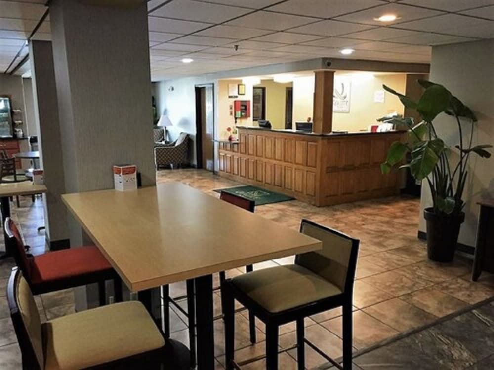 Quality Inn Ozark-Springfield South