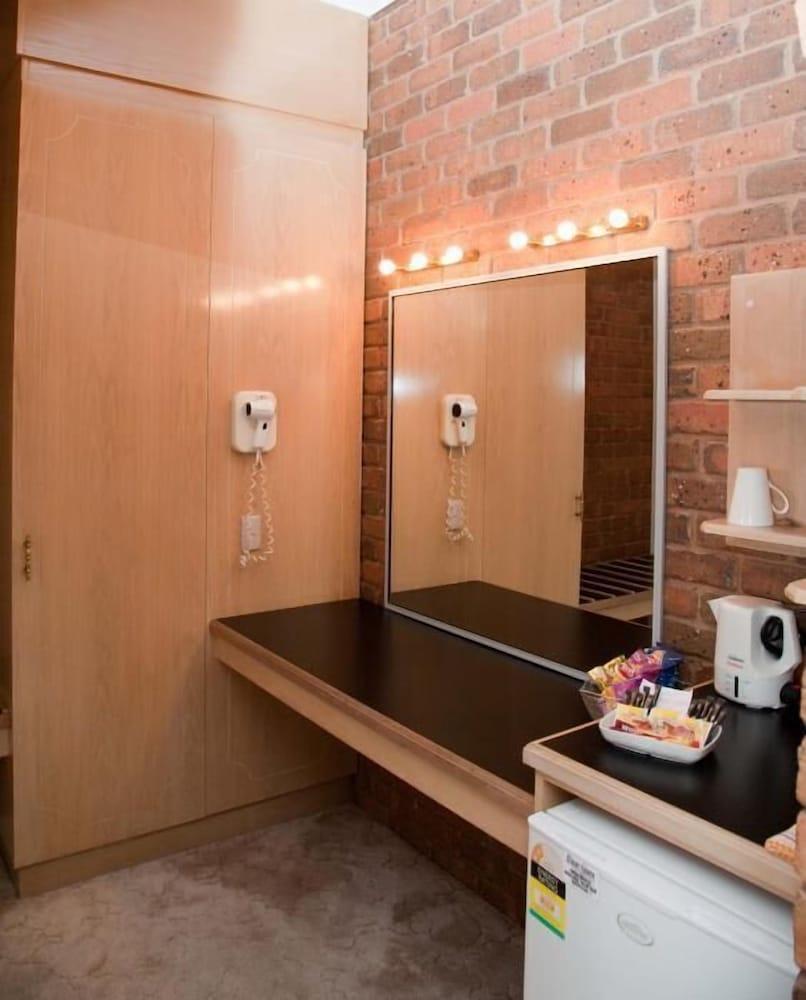 The Charles Sturt Motor Inn