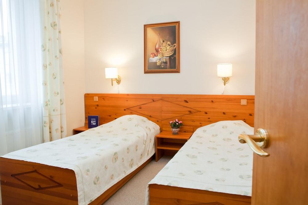 Kolonna Hotel Brigita