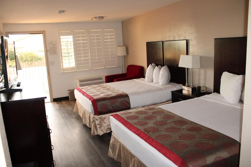 Infinity Inn & Suites