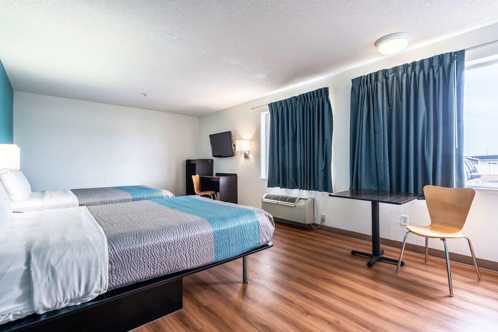 Motel 6 Rocky Mount, NC