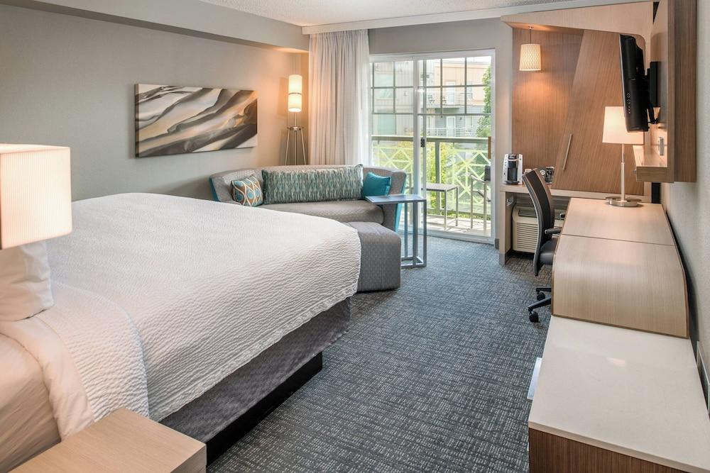 Courtyard by Marriott Portland North