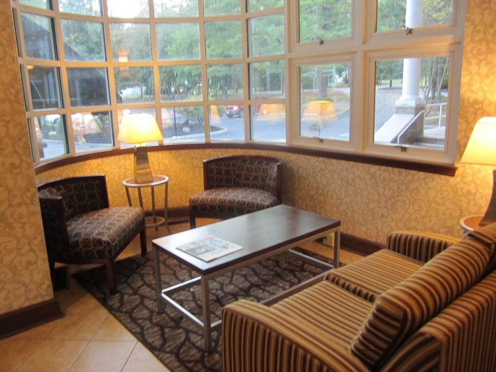 Best Western Plus The Inn & Suites At The Falls