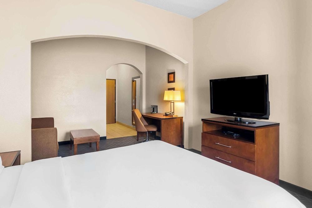 Comfort Suites Vincennes