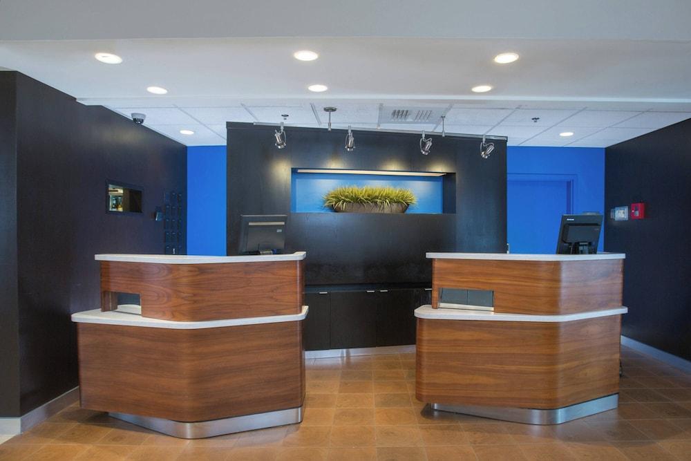 Courtyard by Marriott Raynham