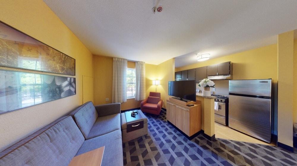 Residences at International Place