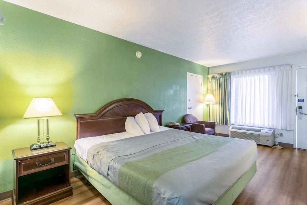 Americas Best Value Inn Edgewood