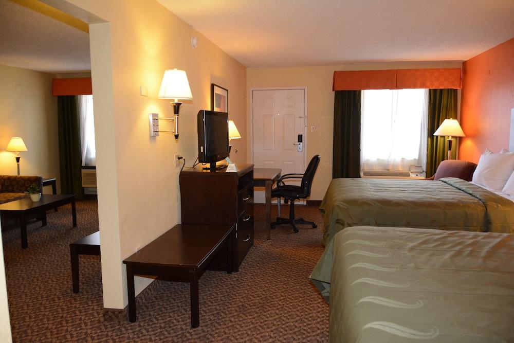 Studio 6 Suites North Richland Hills, TX