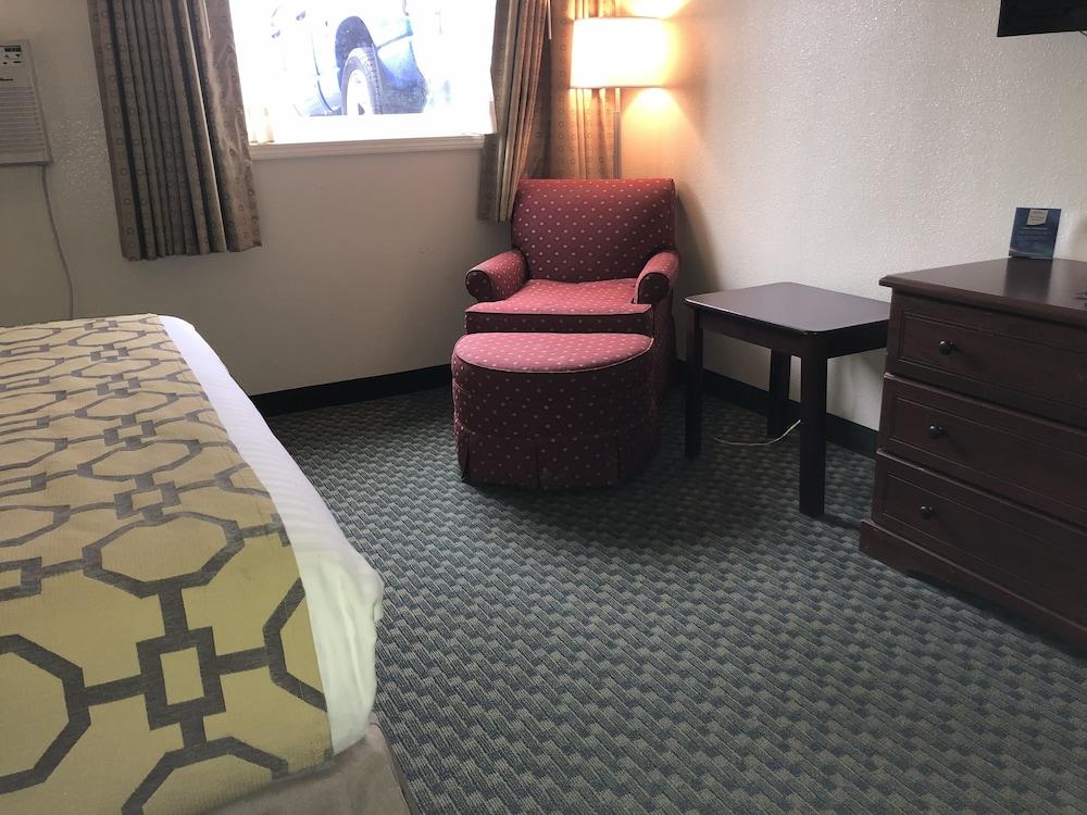 Baymont by Wyndham Kokomo