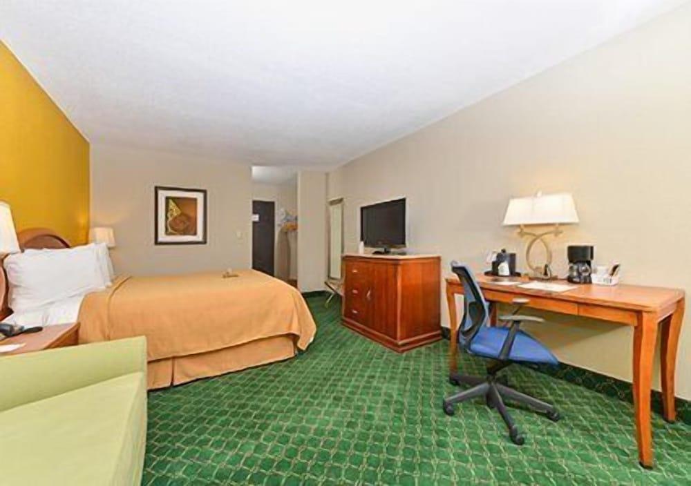 Quality Inn Cairo I-57