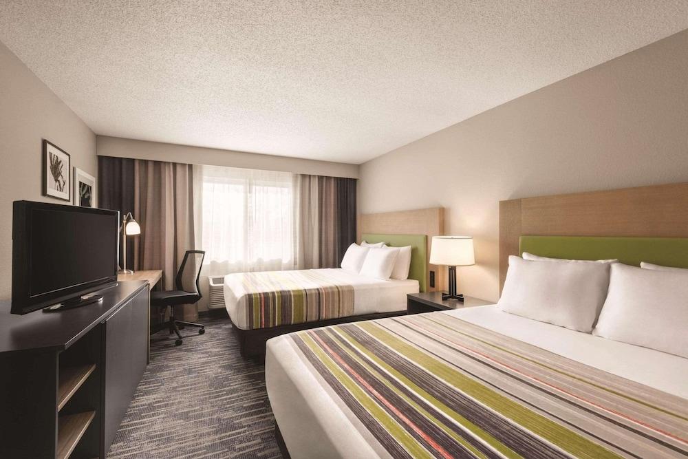 Country Inn & Suites by Radisson, Northfield, MN