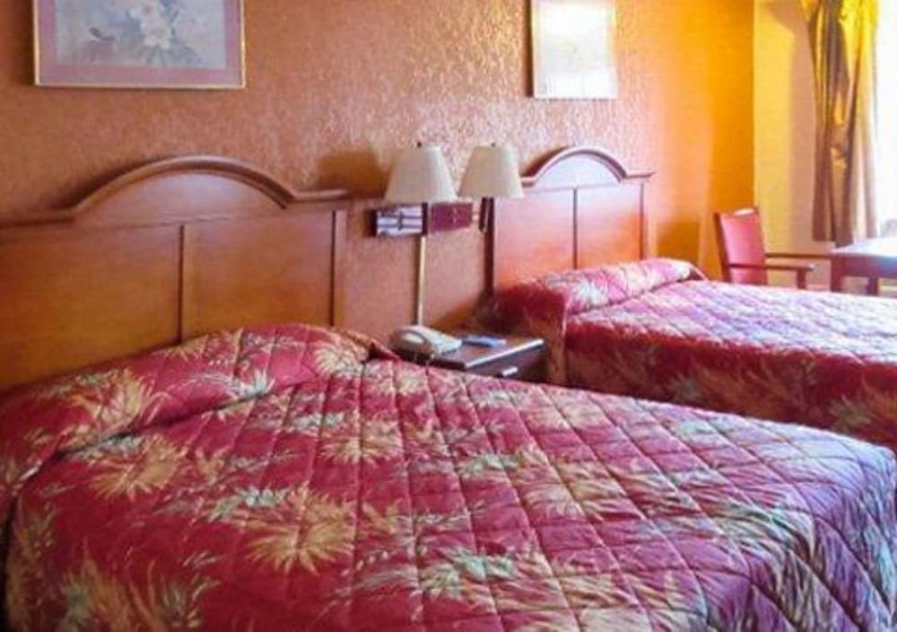 Rodeway Inn Forsyth near GA Public Safety Training Center