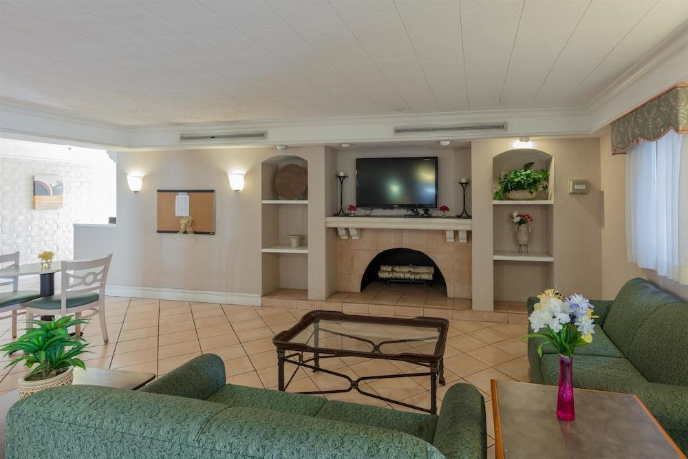 Motel 6 Knoxville, TN