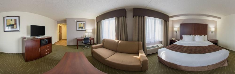Quality Inn & Suites Clackamas – Portland