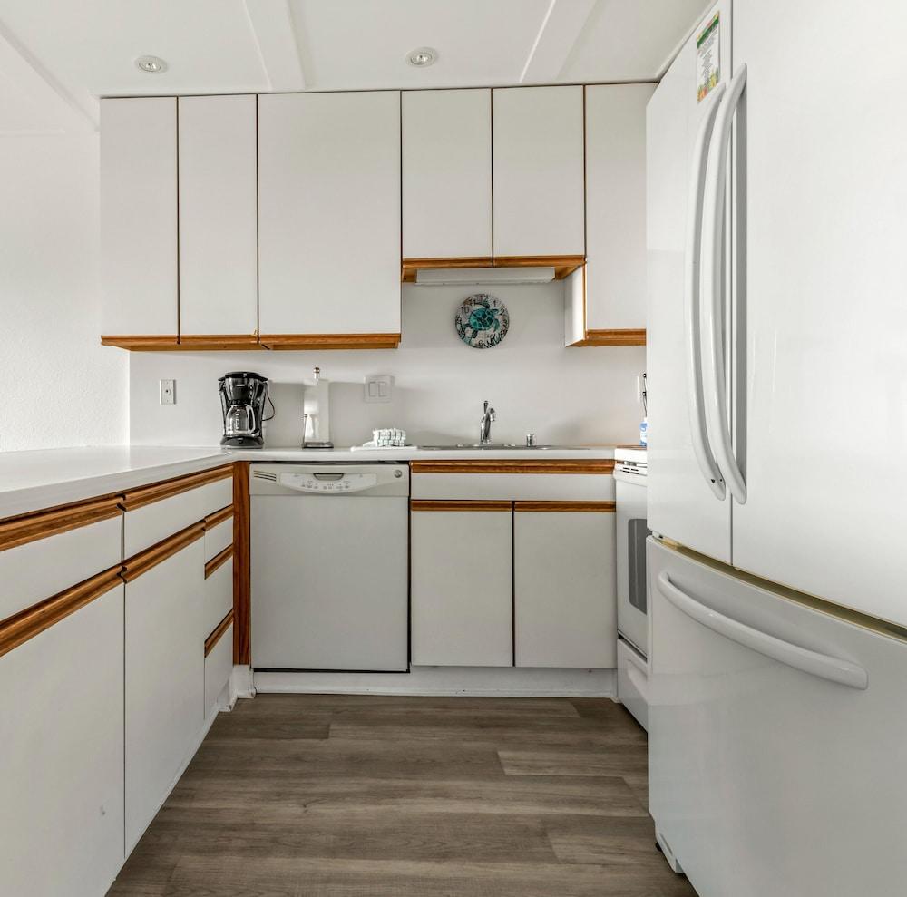 Banyan Harbor Resort