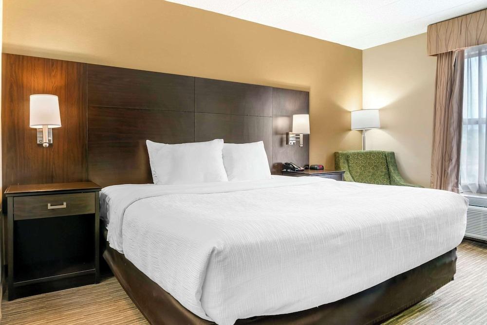 Quality Inn & Suites Monroe