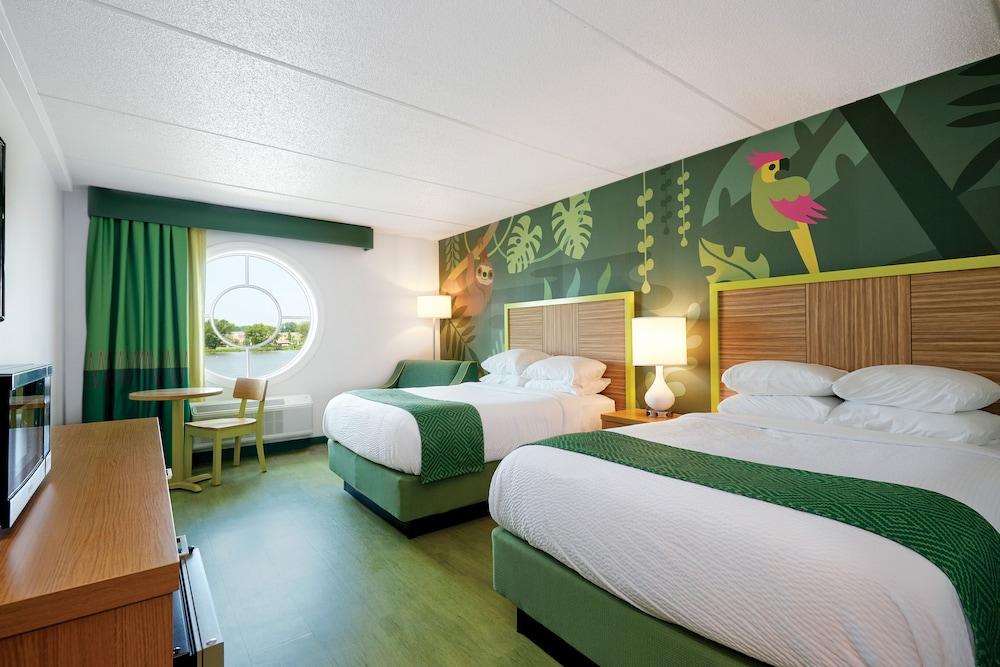 Cedar Point's Castaway Bay