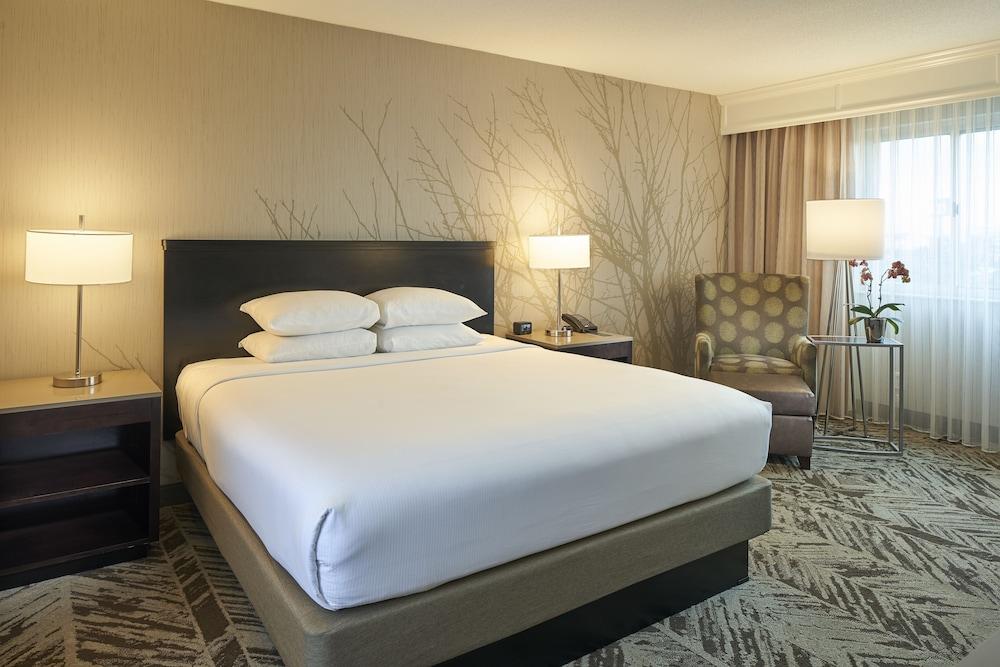 Hilton Cincinnati Airport