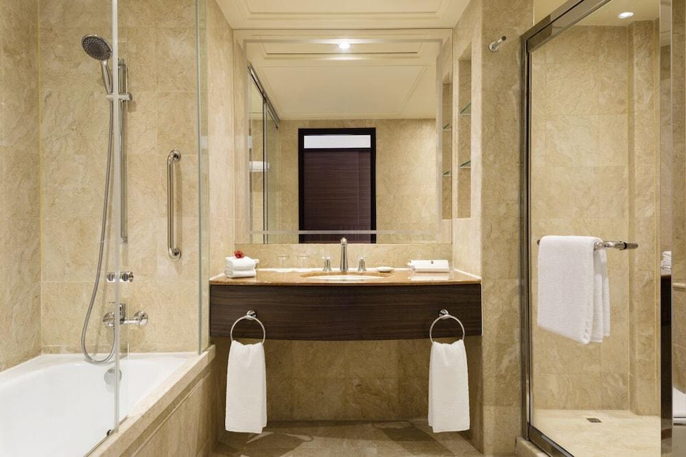 Hong Kong Gold Coast Hotel