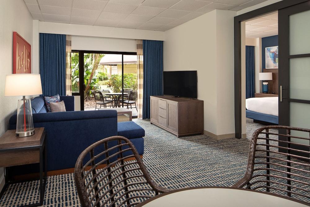DoubleTree Suites by Hilton Orlando - Disney Springs® Area