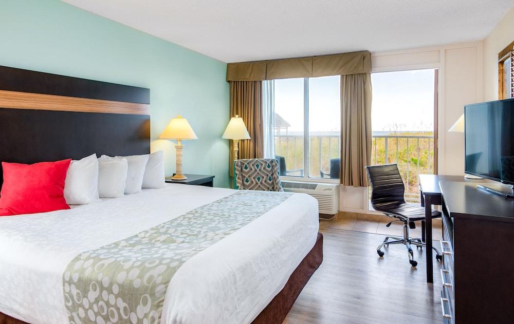 Ramada Plaza by Wyndham Nags Head Oceanfront