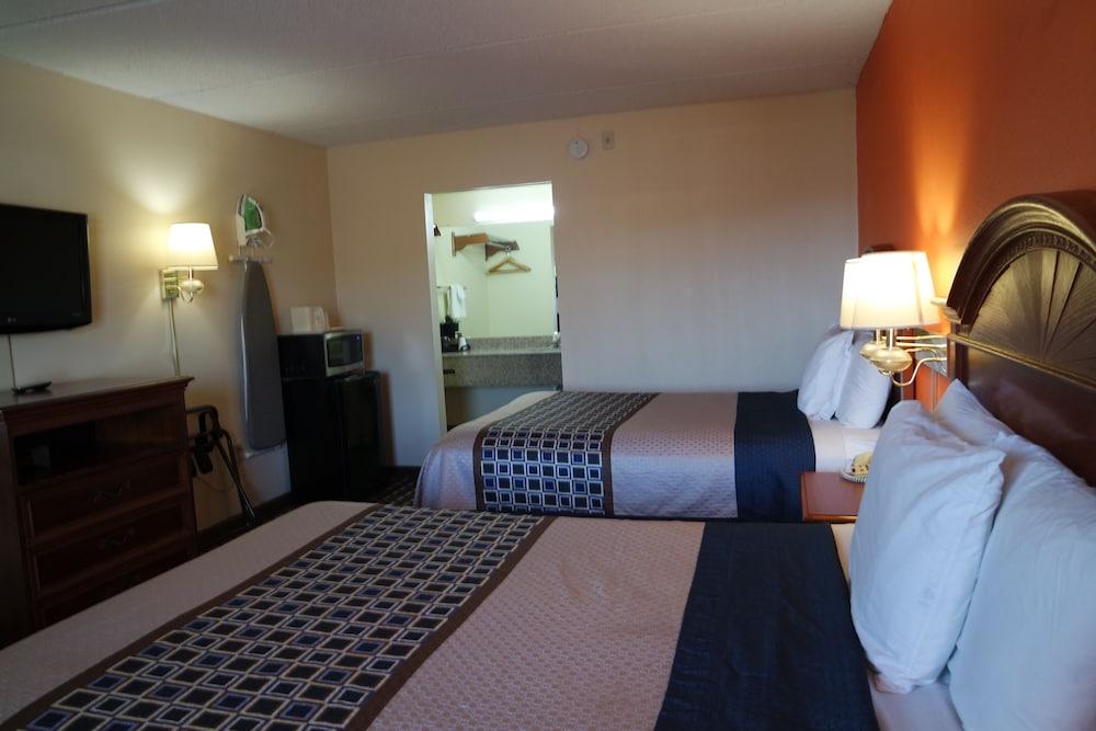 Howard Johnson by Wyndham Perry GA