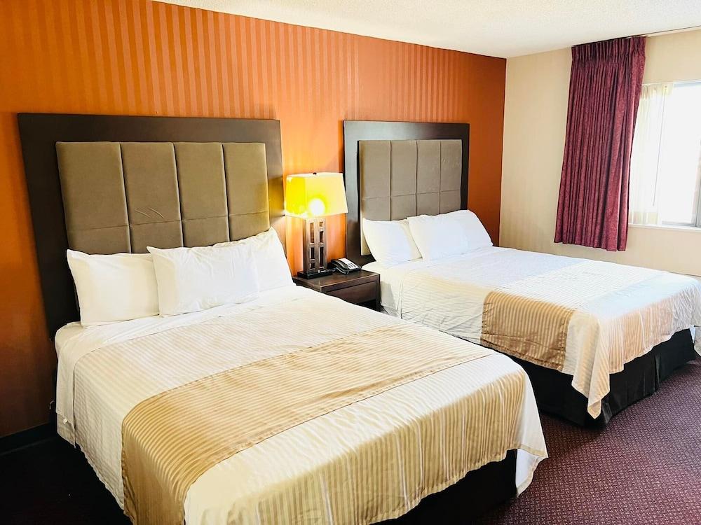 Super 8 by Wyndham Fort Scott