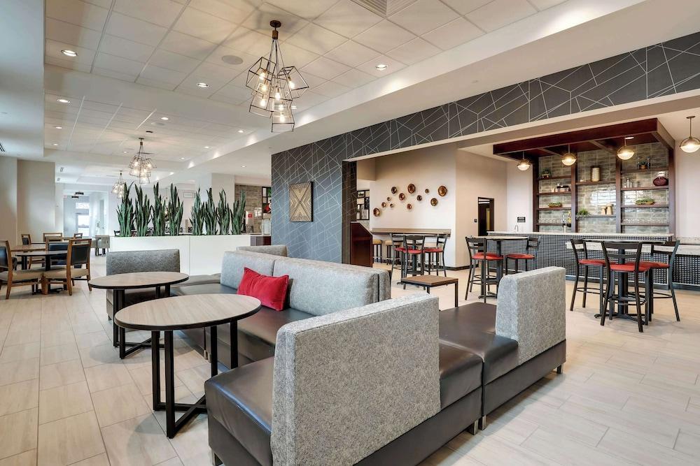 Drury Plaza Hotel Cincinnati Florence