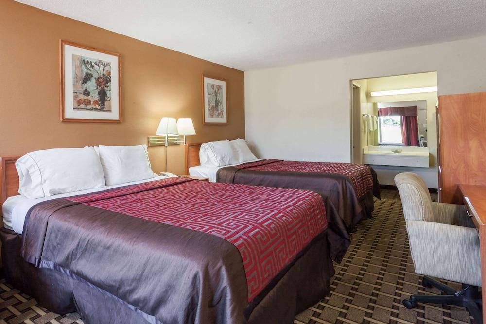 Knights Inn Murfreesboro