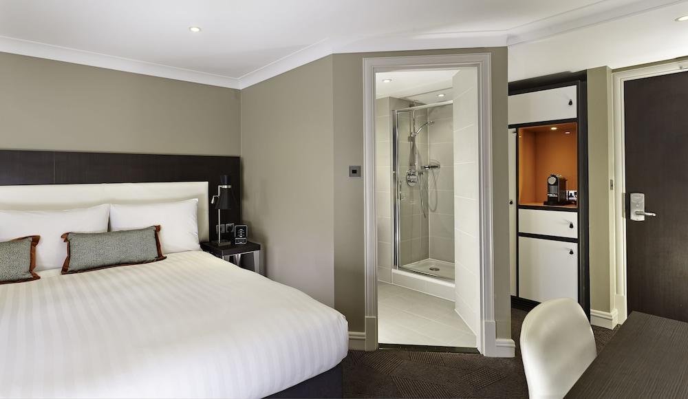 DoubleTree by Hilton London - Ealing Hotel