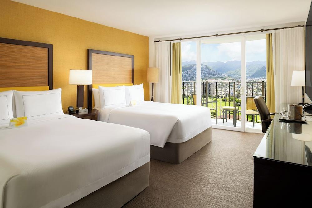 Hilton Waikiki Beach Resort & Spa