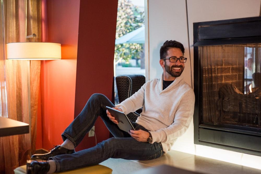 Magnolia Hotel Omaha