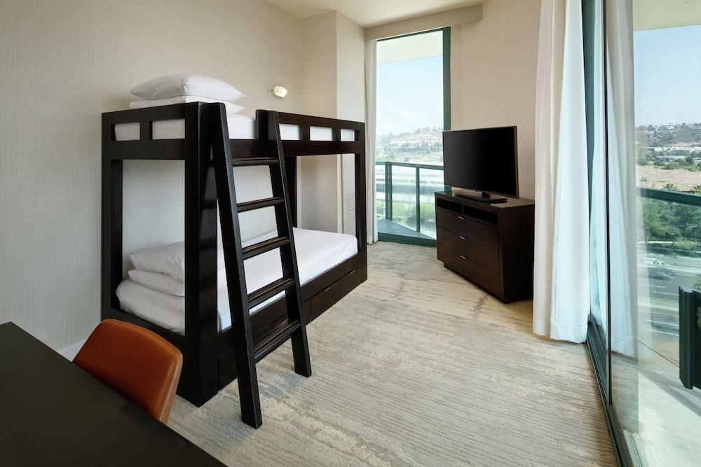 DoubleTree by Hilton San Diego - Hotel Circle