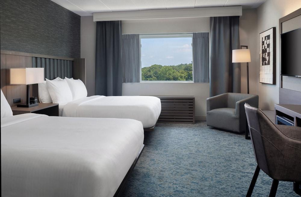 Sheraton Framingham Hotel & Conference Center