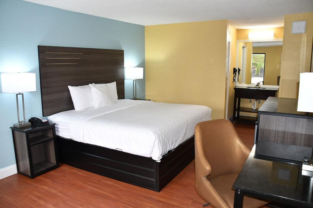 Baymont by Wyndham Macon I-75