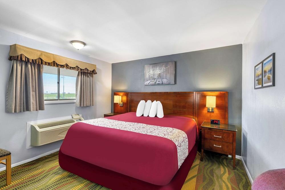 Americas Best Value Inn Belleville